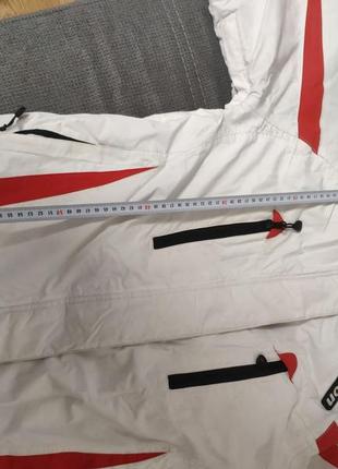 Мужская горнолыжная куртка.