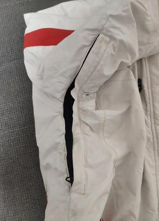 Мужская горнолыжная куртка.