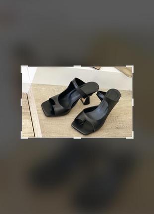 Босоніжки шкіра