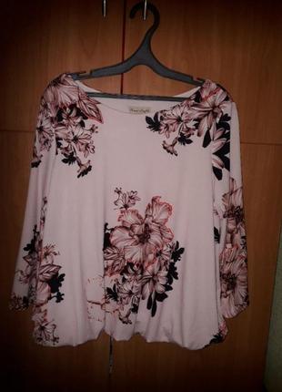 Классная блуза модного цвета пудра