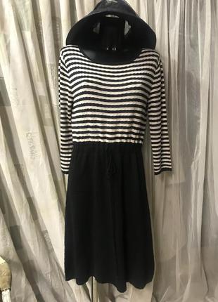 Платье трикотаж