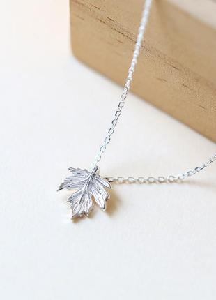 Подвеска 925 "кленовый лист" | детализированная фактура | изящный ботанический дизайн | стиль minimalist