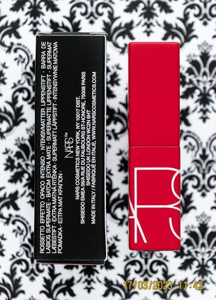 Стійка ультра матова червона помада для губ nars powermatte lipstick 132 dragon girl3 фото