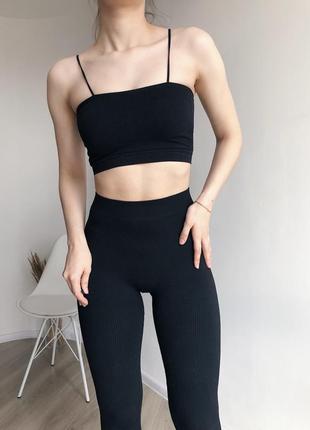 Базовый топ на бретельках