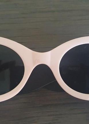 Окуляри жіночі сонцезахисні