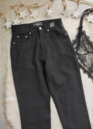 Черные штаны брюки джинсы тонкие стрейч высокая талия посадка versace слоучи прямые широк4 фото