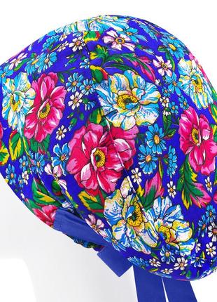 Медична шапочка шапка жіноча тканинна бавовняна багаторазова принт квіти на синьому2 фото