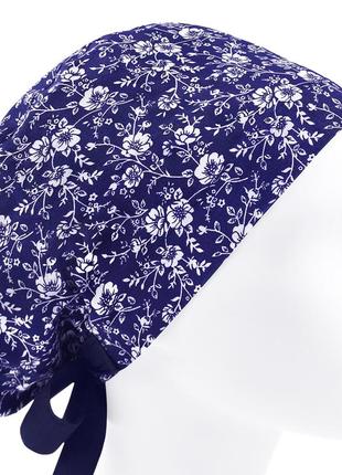 Медична шапочка шапка жіноча тканинна бавовняна багаторазова принт квіти білі на синьому