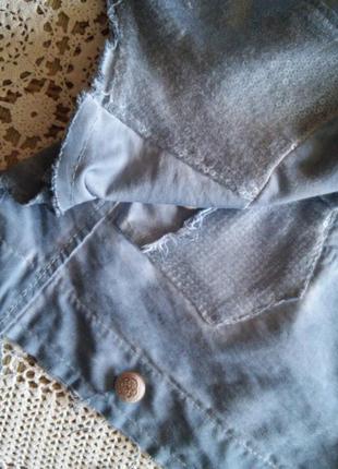 Сіро-блакитна італійська варена джинсово-трикотажна куртка з паєтками7 фото
