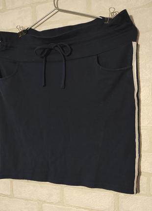 Спортивная, трикотажная юбка с лампасами от бренда rblz6 фото