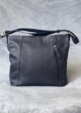 Кожаная темно-синяя сумка на плечо, италия6 фото