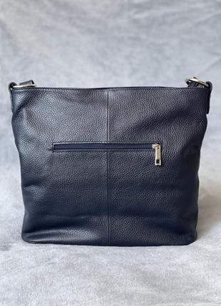 Кожаная темно-синяя сумка на плечо, италия7 фото