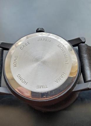 Яскравий кварцовий чоловічий годинник8 фото