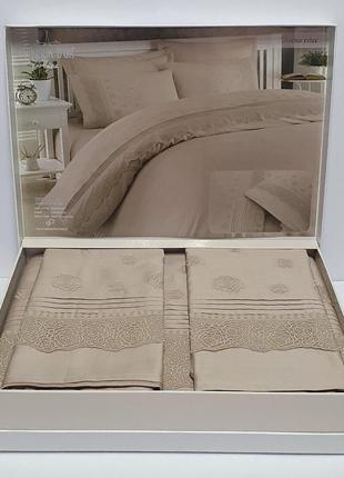 Постельное белье maison d'or roesia estee сатин с кружевом 200х220 beige1 фото