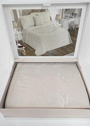 Покрывало пике maison d'or lola 260x260 tas