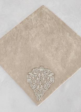 Салфетка велюровая acme с кружевом 35*35 queen cappicino