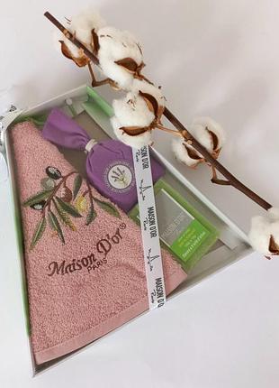 Подарункове кухонне рушник+мило саші maison d'or "olive" pudra
