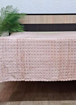 Покривало велюр 150х200 пудровий (617)
