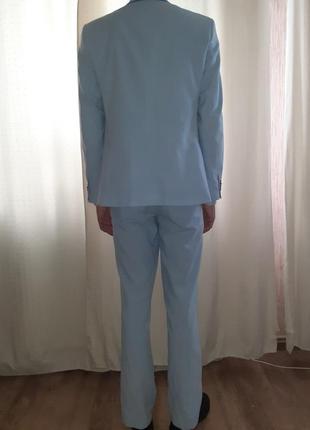 Шикарный костюм светло-голубого цвета на выпускной+ рубашка+ галстук размер 182/92/803 фото