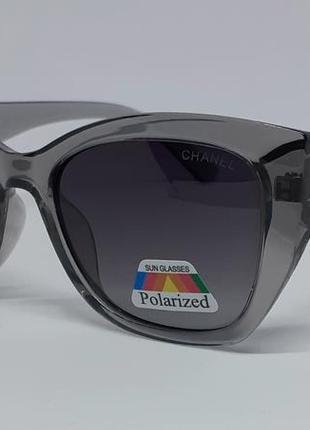 Жіночі брендові  сонцезахисні окуляри сірі поляризовані