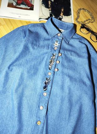 Винтажная джинсовая рубашка с вышивкой 👌💥 

100% котон5 фото