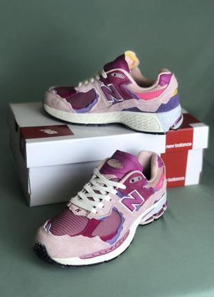 Кроссовки в стиле new balance 2002r pink violet