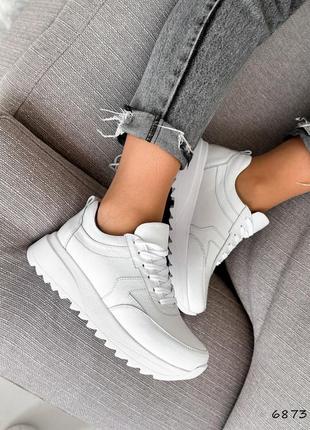 Белые натуральные кожаные кроссовки на толстой подошве кожа10 фото