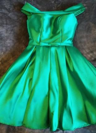 Платье элегантного зеленого цвета6 фото