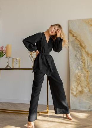 Брючный однотонный костюм из муслина