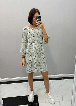 Жіноча коротка сукня вільна зелена чорна бежева синя з узором весняна літня5 фото