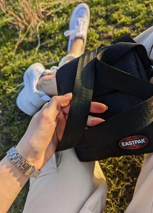 Сумка нагрудна барсетка eastpak2 фото