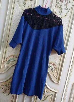 Сукня не тонка чудово  декорована мереживом