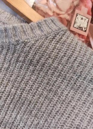 Серый укороченный свитер5 фото