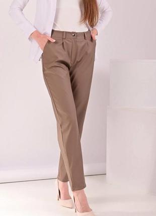 Модные женские брюки из эко-кожи3 фото