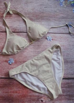 Ніжний купальник