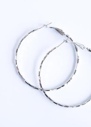 Большие серьги кольцами, узорные сережки конго, серебряные кольца 5 см для девушки1 фото