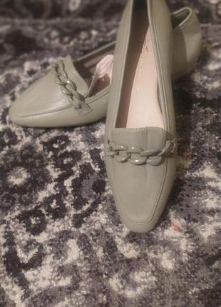 Шкіряні балетки-туфлі