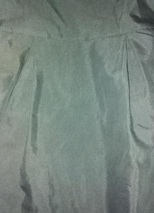 Шикарная новая удлиненная фирменная черная блуза prettylittlething с крупными воланами7 фото
