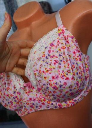 Бюстгалтер  85 с