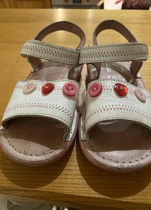 Дитячі босоніжки