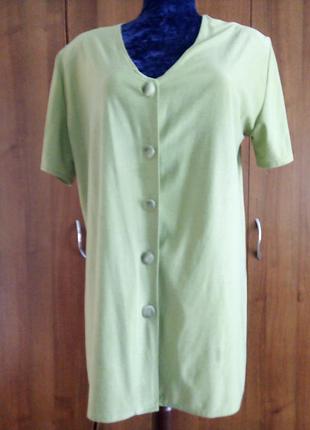 Удлинённая блузка.