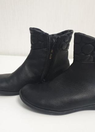 Ботинки для девочек.