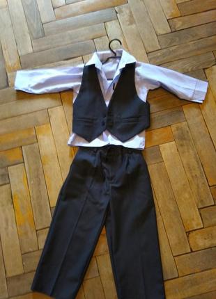 Костюм на хлопчика на 2-2,5 року