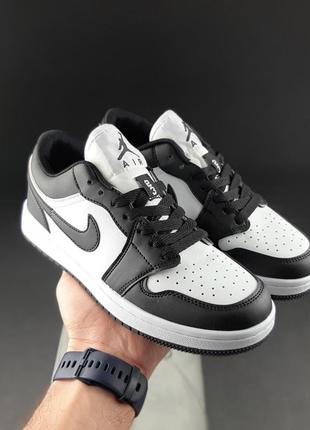 Кросівки nike air jordan 1 low white black / женские кроссовки найк ейр джордан кожанные демисезонные