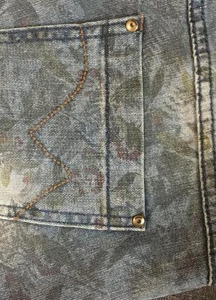 Оригинальные джинсы в цветочный принт фирмы creeks8 фото