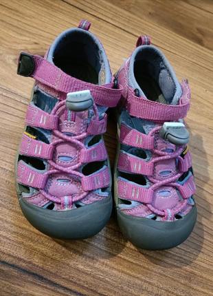 Трекінгові сандалі аквашузи 💦🌊 фуксія waterproof бистросохнущі на липучці оригінальні keen1 фото
