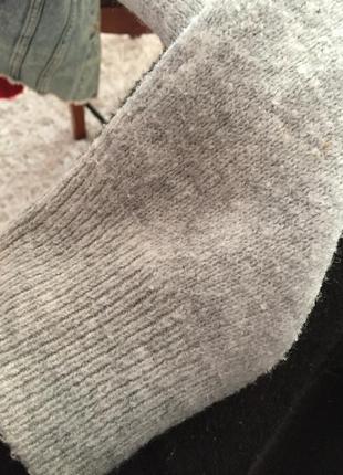 Серый свитер со шнуровкой4 фото