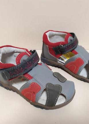 Босоніжки хлопчик b&g 15-2026