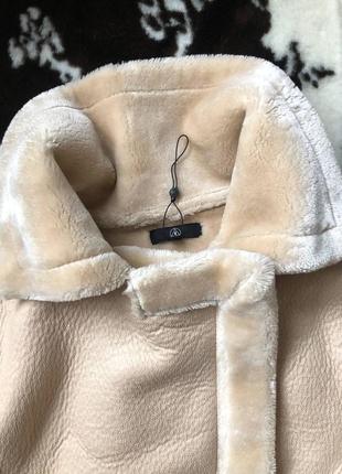 Шикарная дублёнка авиатор missguided, мягкая, стильная кремовая6 фото