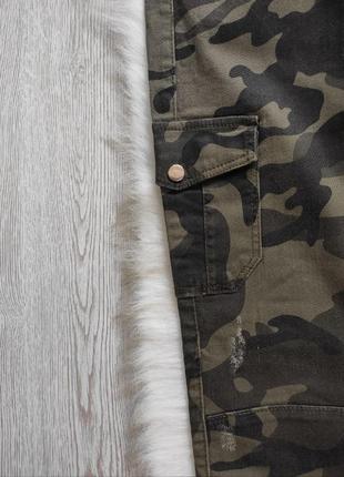 Джинсы скинни хаки военного защитного цвета карго карманами молниями кроп стрейч bershka6 фото